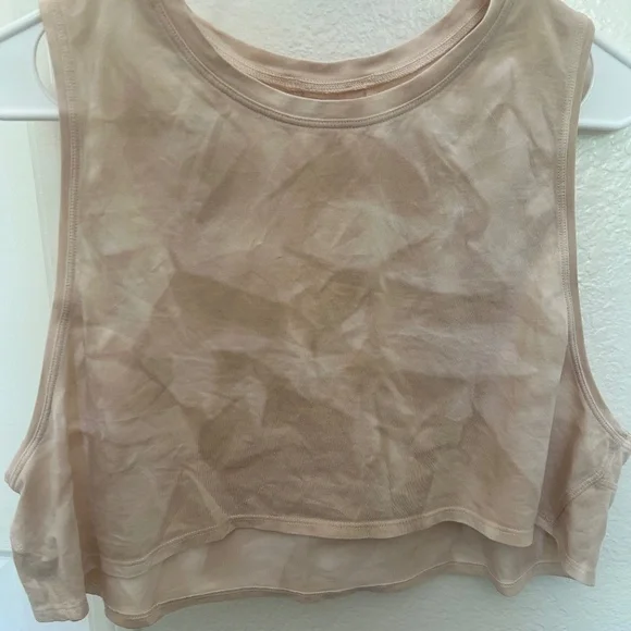 Lululemon muscle love crop - Picture 1 of 3